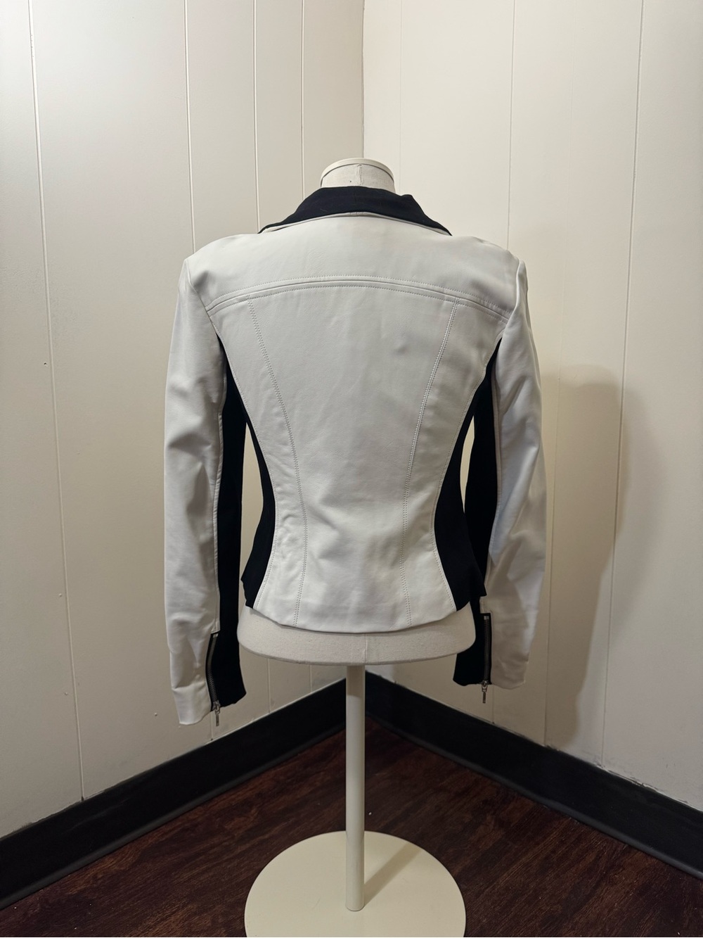 INC Women’s Two Tone Faux Leather White and Black Asymmetrical Racing Zip Jacket - Picture 3 of 5